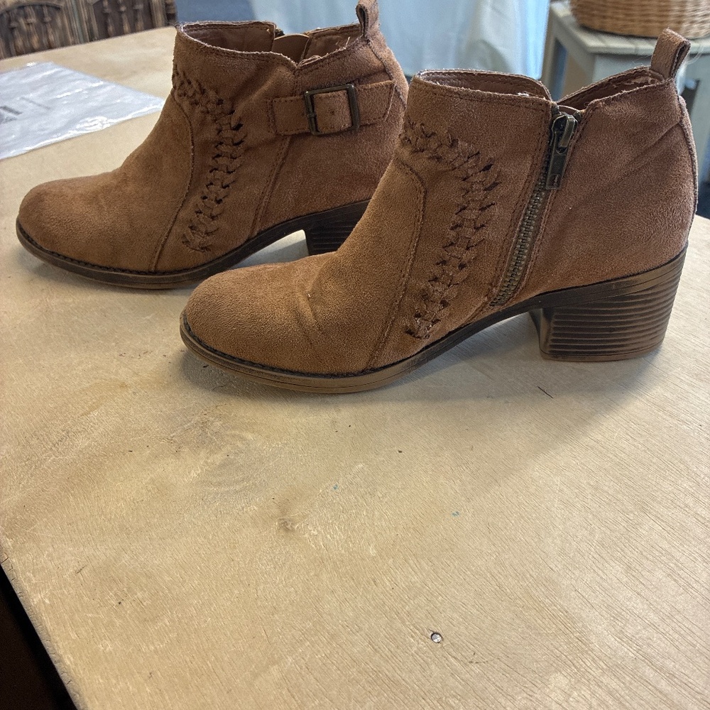 Bills Bong ladies ankle high boots